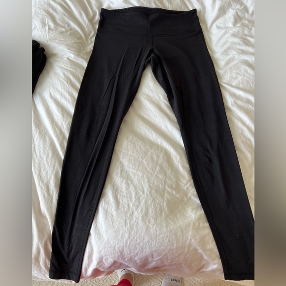 Lululemon Black Wunder Under Mid-rise - Picture 3 of 3